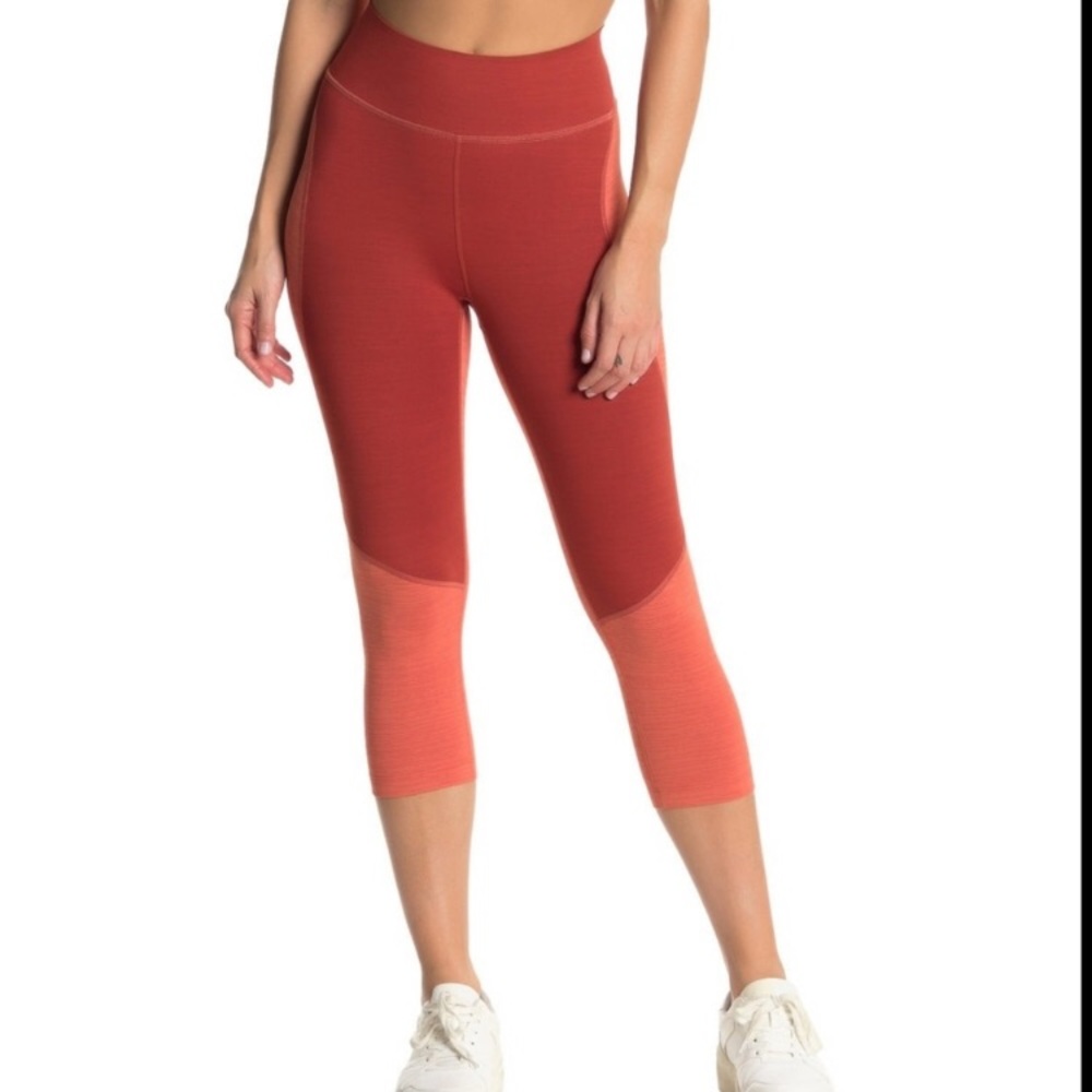 Outdoor Voices capri leggings. Size small